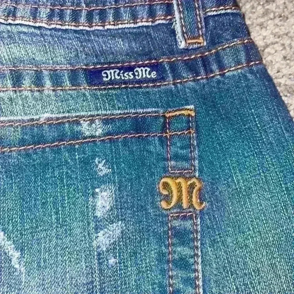 Miss Me Jeans - Picture 3 of 4